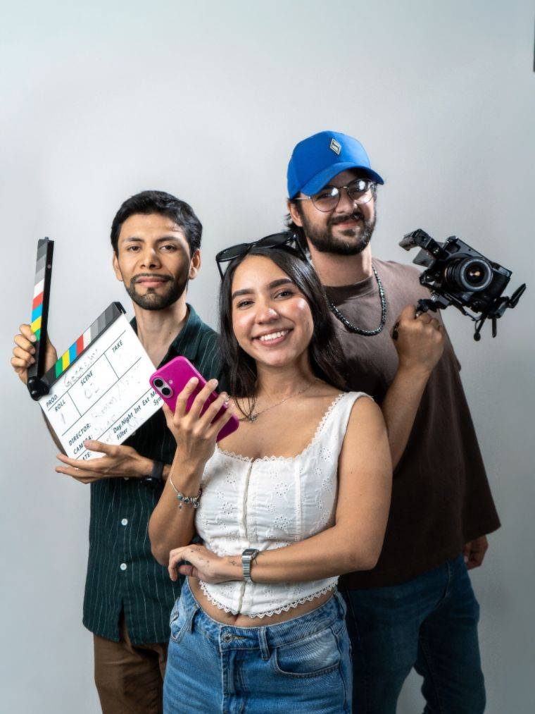 Equipo GeeksONE en producción